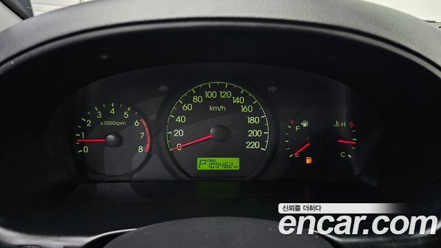 Hyundai Starex 2010 thumb 9