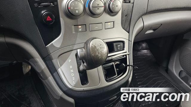 Hyundai Starex 2010 thumb 10