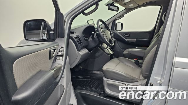 Hyundai Starex 2010 thumb 11