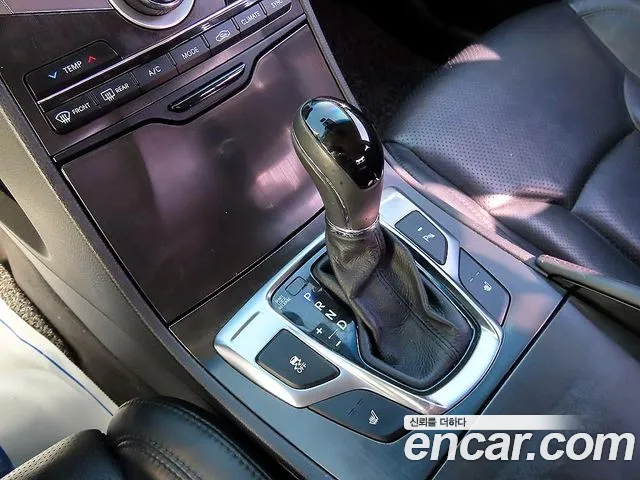 Hyundai Grandeur 2016 thumb 10