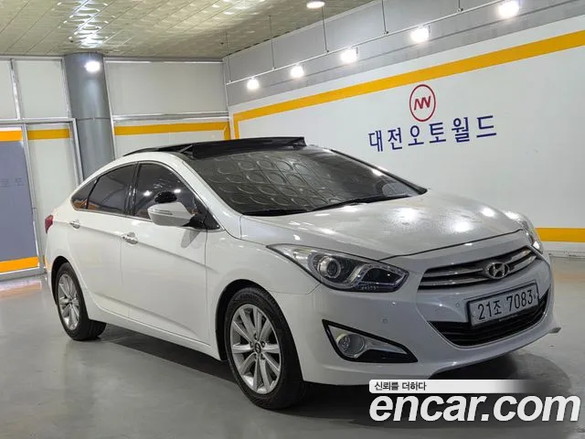 Hyundai i40 2012 thumb 3