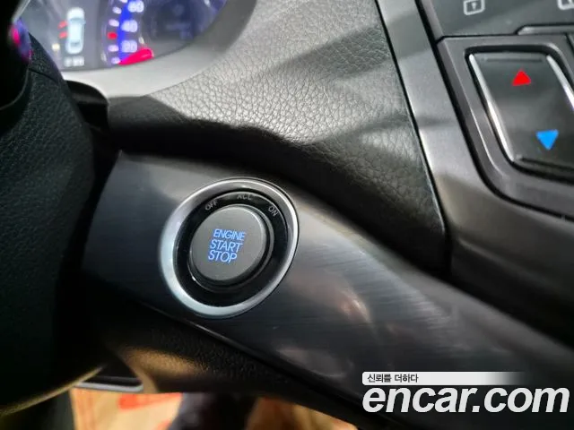 Hyundai i40 2012 thumb 6
