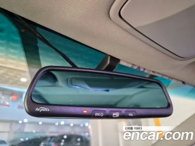 Hyundai i40 2012 thumb 10