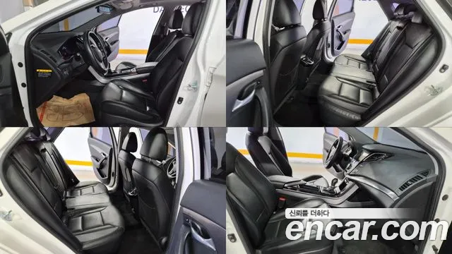 Hyundai i40 2012 thumb 11