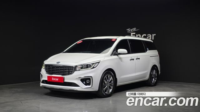 Kia Carnival 2018 thumb 2