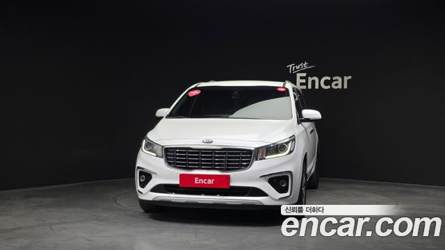 Kia Carnival 2018 thumb 4