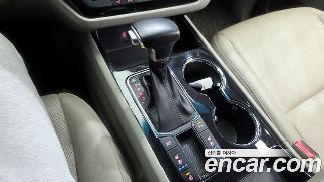 Kia Carnival 2018 thumb 9