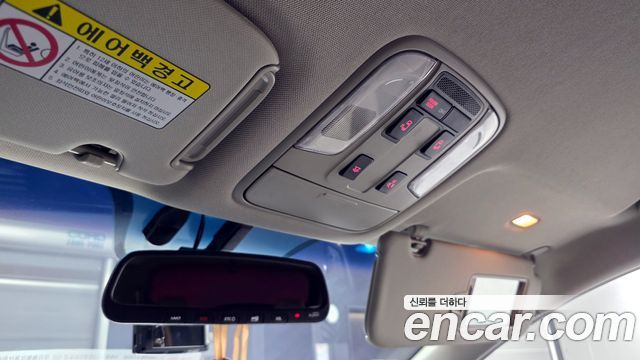 Kia Carnival 2018 thumb 12