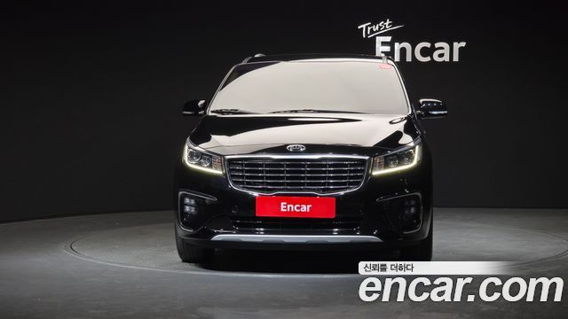 Kia Carnival 2018 thumb 3