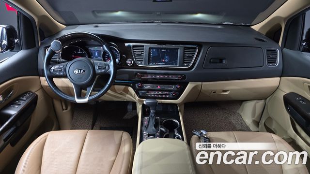 Kia Carnival 2018 thumb 7