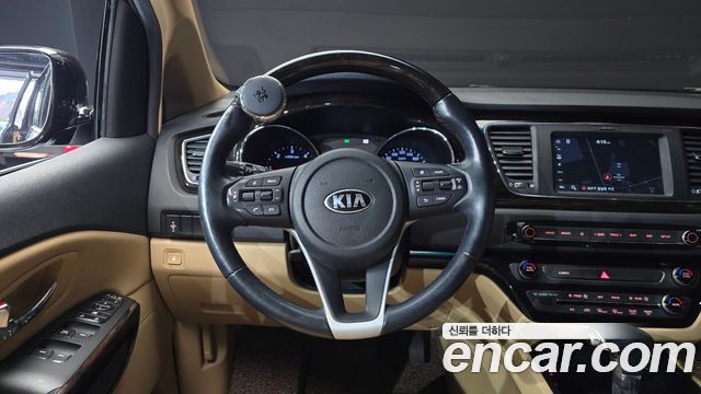 Kia Carnival 2018 thumb 12