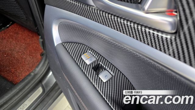 Genesis G70 2018 thumb 12