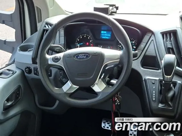 Ford Transit 2017 thumb 10