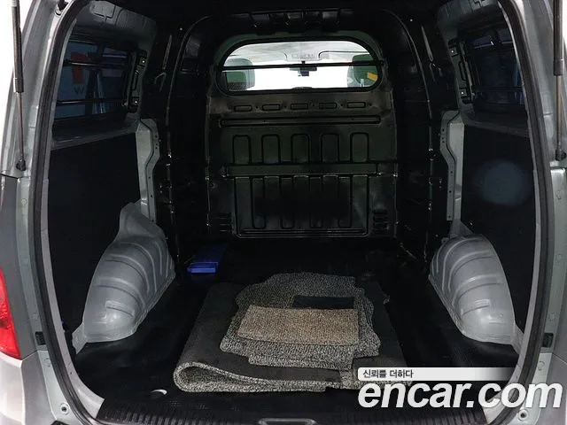 Hyundai Starex 2017 thumb 6