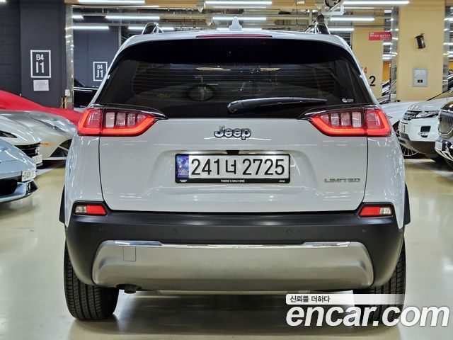 Jeep Cherokee 2022 thumb 4