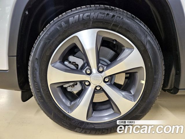 Jeep Cherokee 2022 thumb 8