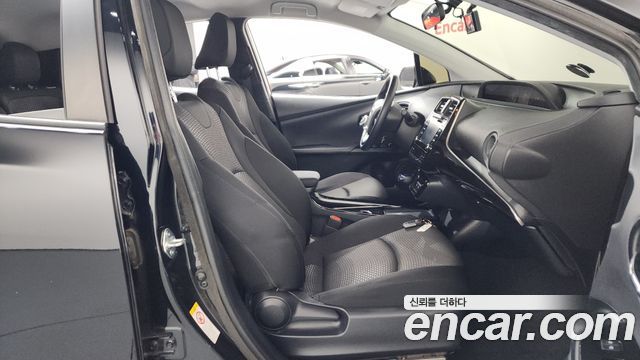 Toyota Prius 2019 thumb 4