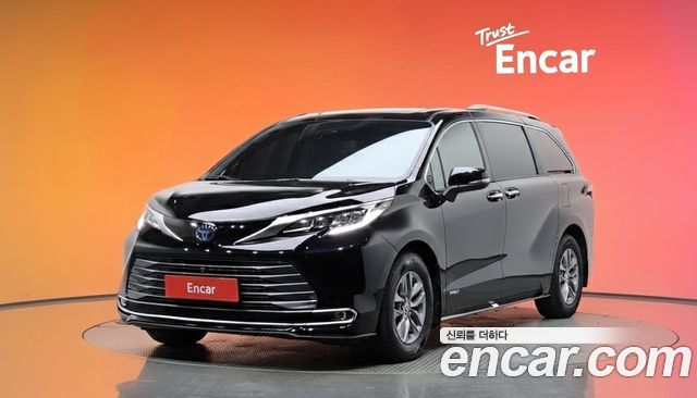 Toyota Sienna 2021 thumb 2