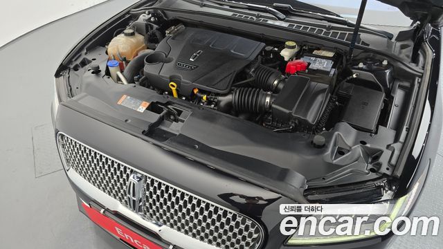 Lincoln Continental 2019 thumb 9
