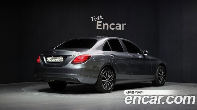 Mercedes-Benz C-Class 2020 thumb 12