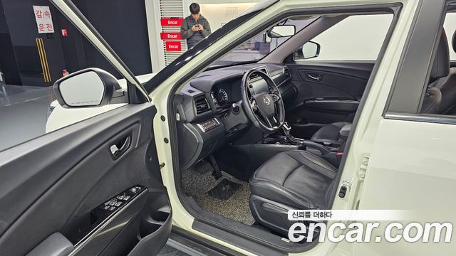 SsangYong Tivoli 2019 thumb 12