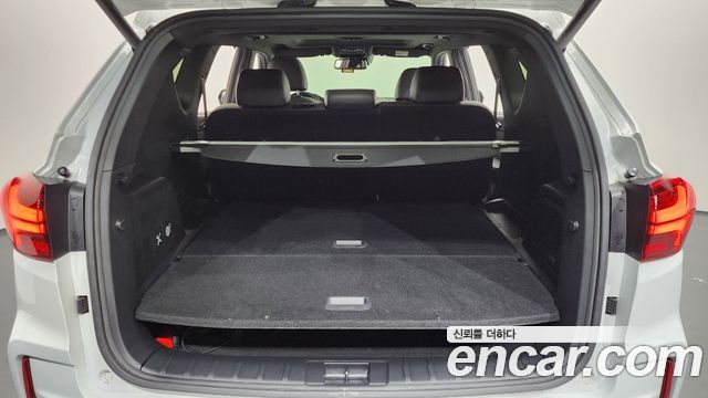 SsangYong Rexton 2021 thumb 11