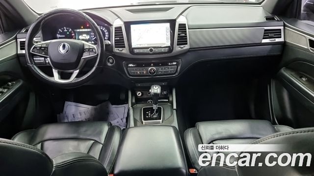 SsangYong Rexton 2019 thumb 12