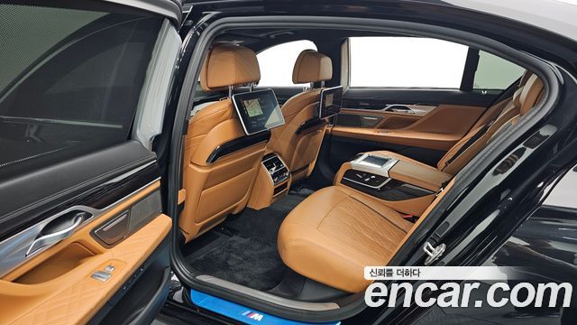 BMW 7 серии 2020 thumb 7