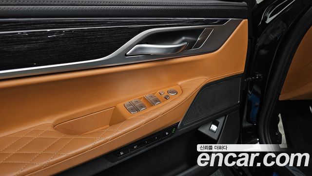 BMW 7 серии 2020 thumb 9