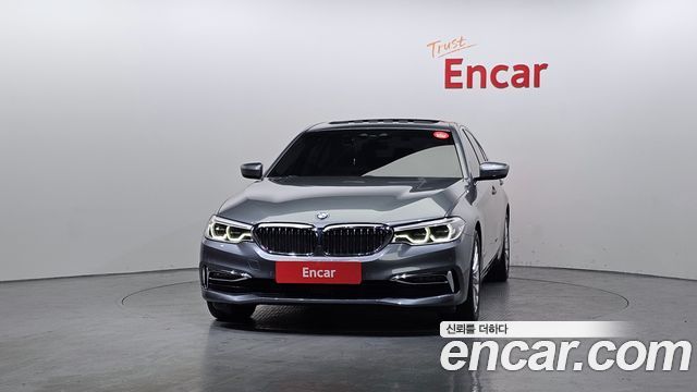 BMW 5 серии 2019 thumb 12