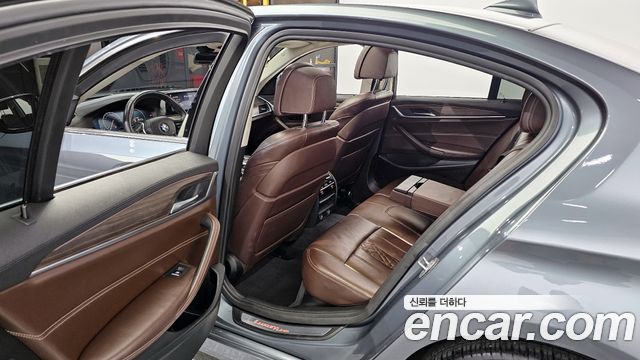 BMW 5 серии 2019 thumb 6