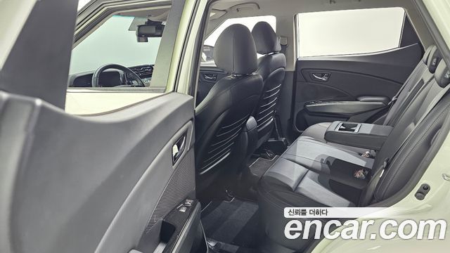 SsangYong Tivoli 2021 thumb 9