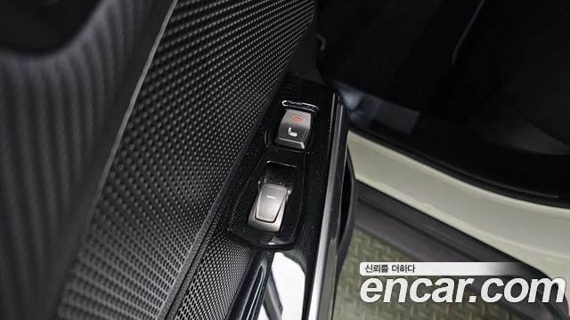 SsangYong Tivoli 2021 thumb 10