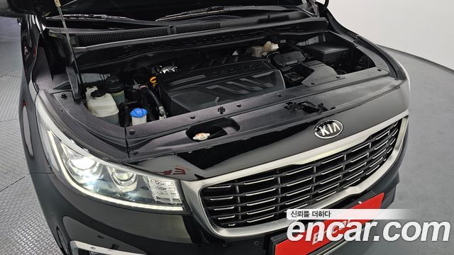 Kia Carnival 2019 thumb 10