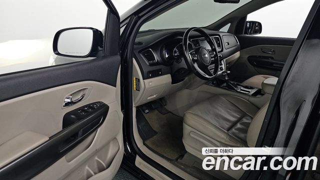Kia Carnival 2019 thumb 8