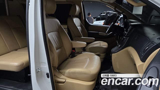 Hyundai Starex 2019 thumb 2