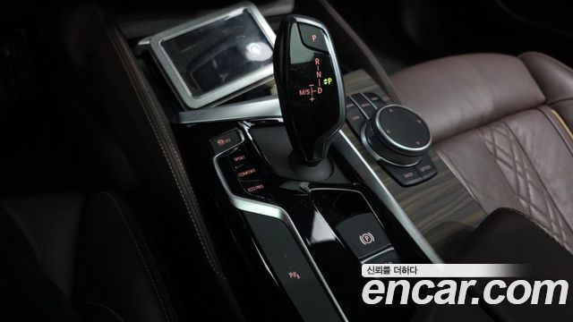 BMW 5 серии 2020 thumb 2