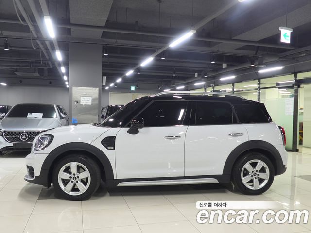 Mini Countryman 2019 thumb 10