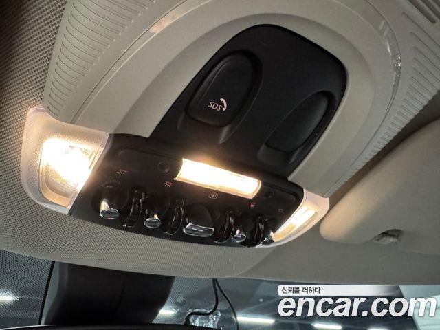 Mini Countryman 2019 thumb 2