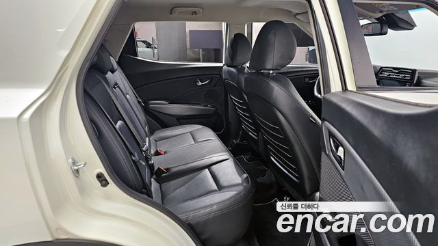 SsangYong Tivoli 2022 thumb 11