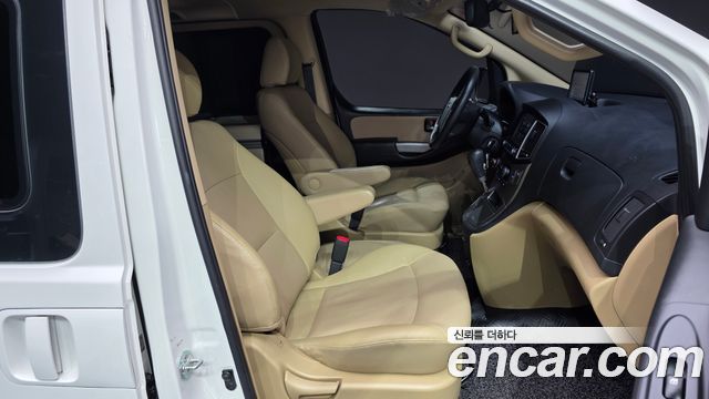 Hyundai Starex 2020 thumb 10