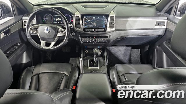 SsangYong Rexton 2019 thumb 4