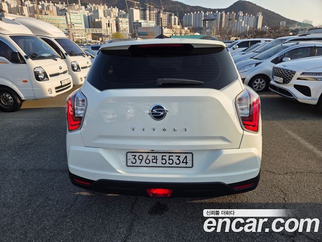 SsangYong Tivoli 2021 thumb 9