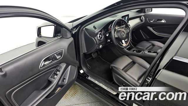 Mercedes-Benz GLA 2019 thumb 5