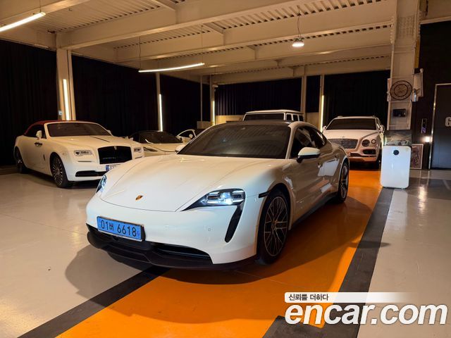 Porsche Taycan 2023 thumb 3