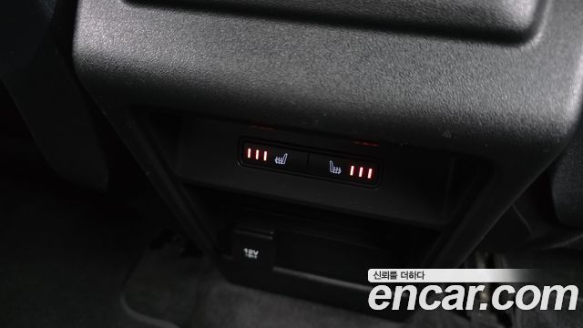 Land Rover Discovery Sport 2019 thumb 8