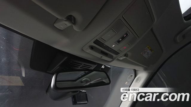 Land Rover Discovery Sport 2019 thumb 12
