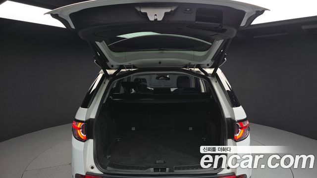 Land Rover Discovery Sport 2019 thumb 2