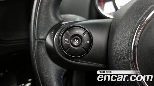 Mini Countryman 2019 thumb 12
