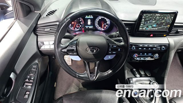 Hyundai Veloster 2019 thumb 2